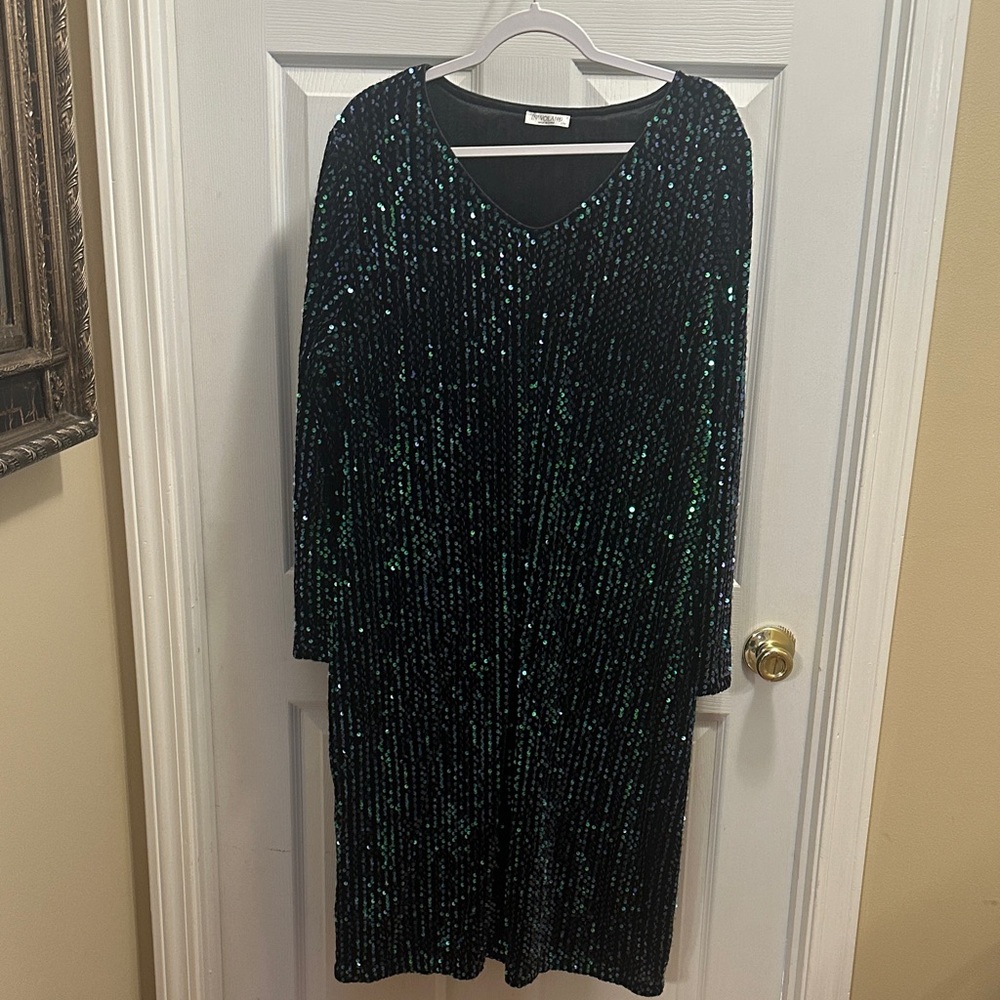Sequin V-Neck Long Sleeve Dress -Green Iridescent Shine